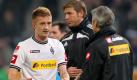 Offensivstar Marco Reus (l) und Trainer Lucien Favre (r) sind die Erfolgsgaranten in Mönchengladbach. Foto: Roland Weihrauch Foto: dpa