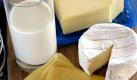 Ob Milch, Joghurt, Quark oder Frischkäse - Milchprodukte enthalten viel Protein und sind ein wichtiger Kalziumlieferant. Das stärkt nicht nur die Knochen. Auch drohen bei Kalziummangel unruhige Nächte und ein müder Kopf am nächsten Morgen. Foto: dpa