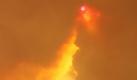 In der Nähe eines Wildfeuers bei Los Alamos, New Mexico, bahnt sich die Sonne ihren Weg durch dichte Rauchwolken. Tausende von Anwohnern flohen aus der Kleinstadt, die von einem sich schnell ausbreitenden Feuer erfasst wurde. Die Folge waren gewaltige Rauchschwaden und niederregnende Aschepartikel. Das ansässige Atomforschungslabor musste aus Sicherheitsgründen geschlossen werden. Foto: dapd