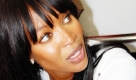 Das britische Supermodel Naomi Campbell besucht ein Frauenhaus in Dar es Salaam, Tansania. Naomi Campbell ist die globale Botschafterin der White Ribbon Alliance, einer internationale Koalition verschiedener Organisationen, die sich für den Schutz werdender Mütter einsetzt. Foto: dpa