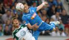 Auch der VfL Wolfsburg hätte noch absteigen können. Doch nach dem 0:1-Rückstand gegen die TSG Hoffenheim kam der VfL zurück. Mario Mandzukic (links) erzielte beim erlösenden 3:1-Auswärtserfolg zwei Treffer. Foto: dpa