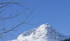 ... oder entlang des Sees von St. Moritz. Im Hintergrund liegt die Stadt mit ihren monumentalen Hotels. Foto: swiss-image