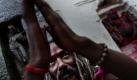 In Indien begann am Dienstag das heilige Hindufest Ambubasi. Während der Festlichkeiten pilgern heilige Männer, die tantrischen Sadhus, zum Tempel Kamakhya Gauhati, um zu beten. Foto: ap
