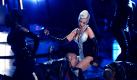 So sexy wie immer präsentiert sich Sängerin Christina Aguilera während ihres Auftritts bei den MTV Movie Awards in Los Angeles, Kalifornien.  Foto: ap