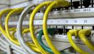 Computerhacker sind auf der Suche nach Kundendaten in das Netzwerk des Handelskonzerns Rewe eingedrungen. Mit einem illegalen Angriff versuchten Unbekannte, aus zwei Datenbanken Kundeninformationen auszulesen, berichtete das Unternehmen am Sonntagabend. Betroffen gewesen seien die im Netzwerk hinterlegten Anmeldedaten wie Namen, E-Mail-Adressen und Passwörter von Kunden, die im Internet an Tauschbörsen und einer Fußballsammelbilder-Aktion teilgenommen hätten. Bank- und Kreditkartendaten seien in diesen Datenbanken aber nicht verwendet worden. Foto: dpa