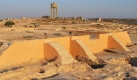 Der Grabungsbereich des deutsch-syrischen Archäologenteams des Qatna-Projektes am Königspalast von Qatna in Syrien. Ein deutsch-syrisches Archäologenteam ist in der altsyrischen Metropole Qatna auf eine unberaubte Felsgruft aus der Bronzezeit gestoßen. Wie die Universitaet Tübingen mitteilte, wurde darin ein umfangreiches Grabinventar mit Hunderten von Funden und Knochen entdeckt. Foto: ddp