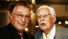 Der Leiter der Jury und Bambi-Preisträger Rainer Brandt (l) am Donnerstagabend (26.01.2001) in Potsdam-Babelsberg im Gespräch mit Friedrich Schönfelder nach der Synchronpreisverleihung. Der Deutsche Synchronpreis für herausragendes Gesamtschaffen geht in diesem Jahr an den Schauspieler Friedrich Schönfelder. Der 89-Jährige synchronisierte grandiose Rollen wie den Professor Higgins in 'My Fair Lady', hieß es zur Begründung der Ehrung. Schönfelder, der auch in zahlreichen Trickfilmen als Erzähler mitwirkte, lieh unter anderem Alec Guinness, Rex Harrison, Peter Lawford, James Mason und David Niven seine Stimme. Insgesamt war der undotierte Synchronpreis in sieben Kategorien ausgeschrieben. Der Synchronpreis ist nach Auskunft der Veranstalter, die auch vom Medienboard Berlin-Brandenburg GmbH und vom Land unterstützt wurden, die bundesweit einzige Auszeichnung für die Branche. Foto: Nestor Bachmann dpa/lbn +++(c) dpa - Bildfunk+++ Foto: dpa