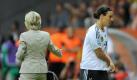 Die Kommunikation bei der WM zwischen Birgit Prinz (r) und Bundestrainerin Silvia Neid verlief nicht optimal. Foto: dpa