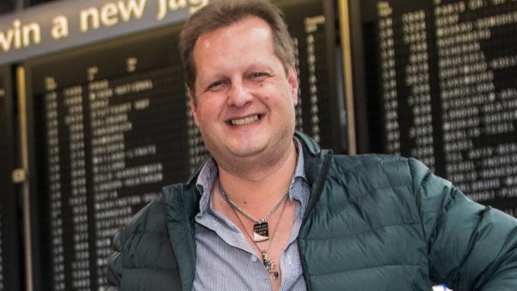Jens Büchner liegt derzeit im Krankenhaus.