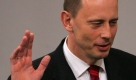 Am 22. November 2005 wird Tiefensee als Minister für Verkehr, Bau und Stadtentwicklung und Beauftragter für die neuen Länder vereidigt. Das So wahr mir Gott helfe gehört bei ihm unbedingt dazu:Tiefensee kommt aus einer sehr katholischen Familie, einer seiner Brüder ist Theologe. Foto: ddp