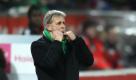 Alles Pfeifen hat nicht geholfen: Trainer Pierre Littbarski konnte seinem VfL kein Rezept gegen starke Leverkusener an die Hand geben. Foto: dapd