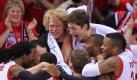 Die Brose Baskets Bamberg sind nicht mehr von der Tabellenspitze zu verdrängen. Foto: Fabian Stratenschulte Foto: dpa