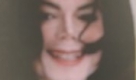 U.S. actress-singer and TV personality La Toya Jackson, left, sister of late pop singer Michael Jackson, picture in background, is interviewed by emcee Giancarlo Magalli, right, as she participates in the Italian TV show 'I fatti Vostri' (About You) in Rome, Friday, Oct. 2, 2009. Jackson spoke about the death of her brother who died in Los Angeles on June 25th. Michael Jackson, 50, died at UCLA Medical Center after going into cardiac arrest at his rented home on June 25, 2009 in Los Angeles, Calif. (AP Photo/Virginia Farneti, Lapresse) ** ITALY OUT ** Foto: ap