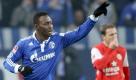 Den Treffer für die Schalker erzielte mit Chinedu Obasi ebenfalls ein Stürmer, der eine kleine Ewigkeit nicht getroffen hatte. Aus ganz spitzem Winkel jagte er den Ball zwischen Mainz' Keeper Christian Wetklo und dem Pfosten in die Maschen. Der Nigerianer hatte in der Bundesliga zuletzt am 25. April 2010 ein Tor geschossen.  Foto: dpa