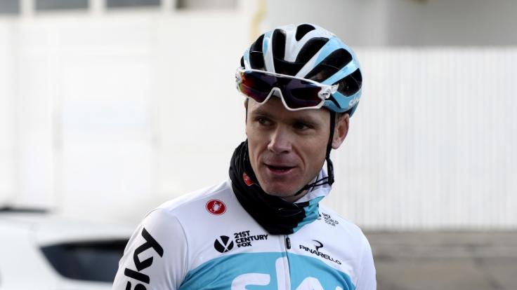 Chris Froome stürzte schwer und musste ins Krankenhaus gebracht werden.