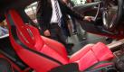 Schick in Schale: Ausreichend Seitenhalt im Fahrbetrieb dürften die Schalensitze vorne bieten. Foto: auto.de