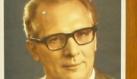 Ein Bild von Erich Honecker (1912-1994), ehemaliger Staatsratsvorsitzender der DDR, haengt am Dienstag (30.09.08) im Schulmuseum in Leipzig in einem Klassenzimmer aus DDR-Zeiten. Das Schulmuseum sammelt Material zur Schulgeschichte sowie Unterrichtsmittel aus verschiedenen Jahrhunderten. Besucher koennen verschiedene Unterrichtssituationen aus der Vergangenheit miterleben. Foto: ddp