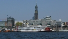 Die Delta Queen war der älteste Raddampfer für Kreuzfahrten auf dem Mississippi. Der bekannte Raddampfer hat als schwimmendes Hotel, Restaurant und Showbühne in Chattanooga im US-Bundesstaat Tennessee festgemacht und vor kurzem eröffnet. Derzeit gibt es 35 Kabinen an Bord, die pro Nacht mit Frühstück 118 Dollar kosten. Im Restaurant werden Klassiker wie aus dem Buch Tom Sawyer und Huckleberry Finn serviert, von Bouillabaisse bis zum New Orleans Bread Pudding. Foto: srt