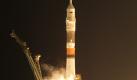 Ein Sojus-Raumschiff ist mit einen russischen Kosmonauten und zwei US-Astronauten vom Weltraumbahnhof Baikonur in Kasachstan zur Internationalen Raumstation ISS gestartet. Die Kapsel soll am russischen ISS-Servicemodul Swesda andocken und die Astronauten für fünfeinhalb Monate an Bord der ISS bleiben. Auf dem Programm stehen auch vier Weltraumspaziergänge. Foto: dpa