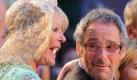 Schauspielerin Elke Sommer (l.) und Regisseur Dani Levy präsentieren Das Leben ist zu lang in Berlin. Foto: dpa