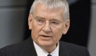 Otto Schily war Alterspräsident von 2002 bis 2005 und von 2005 bis 2009. Foto: dpa