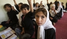 In Faizabad, Afghanistan, unterrichten Lehrer des Teacher-Training-Centers. Das bereitet Lehrer in einer zweijährigen Schnellausbildung auf den Beruf vor, damit dem Lehrermangel in Afghanistan begegnet werden kann. Foto: ddp