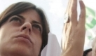 3. Oktober 2009: Tausende Menschen demonstrieren in Rom für mehr Pressefreiheit. Die Kundgebung richtete sich gegen den Einfluss Silvio Berlusconis, der mit der Sendergruppe Mediaset einen Großteil der italienischen Medien kontrolliert.
 Foto: dpa