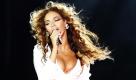 Die amerikanische Sängerin Beyoncé Knowles gehört offenbar nicht zu jenen Leuten, die aus Angst vor späteren Ausdünstungen einen großen Bogen um Knoblauch machen. Wie der Daily Star im Web berichtet, hat sich die 28-Jährige Hühnchen und Spinat, beides mit Knoblauch gewürzt, in ihre Konzertgarderobe bestellt.  Foto: dpa