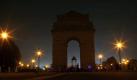Licht aus fürs Klima. Auch das India Gate in Delhi macht mit bei der weltweiten Aktion Earth Hour: Für eine Stunde knipsen 4000 Städte in 120 Ländern ihre Lichter aus - jeweils um 20.30 Uhr. Foto: ap