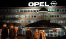 Opel-Mitarbeiter der Nachtschicht das Opel-Werk in Bochum: Vorstandschef Karl-Friedrich Stracke hat Gerüchte über unmittelbar bevorstehende Werksschließungen in Europa erst einmal zurückgewiesen. Foto: Federico Gambarini/Archiv Foto: dpa