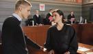 Anwältin Lydia Calotti (Katharina Wackernagel) vertritt den 16-jährigen Lukas Wesnik (Merlin Rose), der wegen dreifachen Mordes vor Gericht steht. Foto: ZDF/ Stefan Erhard