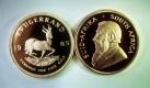 ARCHIV - Vorder- und Rückseite der südafrikanischen Krüger-Rand-Münze (Archivfoto von 1985). Die erfolgreichste Goldmünze der Neuzeit feiert 40. Geburtstag. Die weltweit meist gehandelte Münze ging seit ihrer Markteinführung 1967 in über 55 Millionen Exemplaren über den Ladentisch. (zu dpa-Korr. 'Dauerbrenner Krüger-Rand strahlt auch nach 40 Jahren in altem Glanz' vom 10.09.2007) +++(c) dpa - Bildfunk+++ Foto: dpa