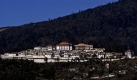 Das Kloster Tawang ist Asiens zweitgrößtes Kloster. Hier wird der Dalai Lama bei seinem Besuch im nordindischen Bundesstaat Arunachal Pradesh übernachten. Der Besuch wird nicht zur Verbesserung des Klimas zwischen Indien und China beitragen - denn Peking bezichtigt das geistige Oberhaupt der Tibeter separatistischer Bestrebungen. Foto: ap
