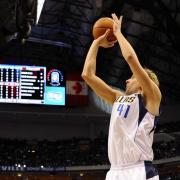 Nowitzki erzielt 33 Punkte bei Sieg in Minnesota (Foto)