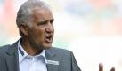 1944 - 2010
Er galt als der Feuerwehrmann im deutschen Fussball: Jörg Berger. Der Trainer, der 1979 von der DDR über Belgrad nach Westdeutschland flüchtete, machte sich einen Namen, indem er Mannschaften in aussichtslosen Situationen wieder nach oben brachte. Der ehemalige norwegische Stürmer Jan-Aage Fjörtoft sagte einmal:Jörg Berger hätte auch die Titanic gerettet.  Foto: dpa