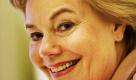 Erika Steinbach bekleidet seit Mai 1998 das Amt der Präsidentin im Bund der Vetriebenen und ist seit 1974 Mitglied der CDU. Die gelernte Geigerin, Diplomverwaltungswirtin und Informatikerin begann ihre politische Karriere 1977 als Stadtverordnete in Frankfurt am Main. Ziel von Steinbach ist die Errichtung eines Zentrums für Vertreibung, um die Erinnerung an das Erlebte vieler tausender Menschen wach zu halten. Foto: ddp