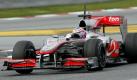 Das Team von McLaren Mercedes ist very british. Die Boliden werden aber weiterhin von einem Mercedes-Motor befeuert. Zum ersten Mal in der Formel-1-Geschichte vereint ein Rennstall die Weltmeister der beiden Vorjahre. Ob sich Jenson Button im Team behaupten kann und sich Platzhirsch Lewis Hamilton unterordnet, ist eine der spannenden Fragen bei McLaren Mercedes. Foto: dpa