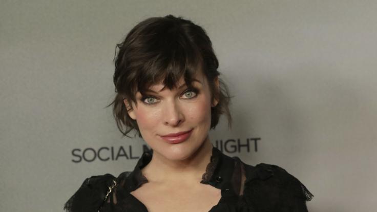 Milla Jovovich hatte eine Abtreibung im 4. Monat.