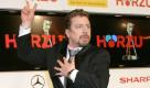 Tanzte schon vor der Preisverleihung auf dem Roten Teppich: Armin Rohde bei der Goldenen Kamera 2000. In dem Jahr wurde er als bester Darsteller ausgezeichnet. Foto: dpa