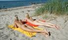 Wer könnte bei einem solchen Anblick auch verärgert sein? Trotzdem wollen die Naturisten nicht als Nudisten bezeichnet werden. Denn dieser Ausdruck hat einen gewissen Einschlag ins Sexuelle. Foto: dpa