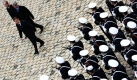 French President Nicolas Sarkozy (front) and French Defence minister Herve Morin (C) review troops during a military ceremony at the 'Hotel des Invalides' in Paris, France, 30 November 2009. EPA/IAN LANGSDON +++(c) dpa - Bildfunk+++ Foto: dpa