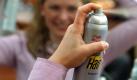Haarspray, Deo und Fußspray sind nahezu unbegrenzt haltbar. Das liegt an der Verpackung. Denn in eine Spühdose können weder Luft noch Bakterien eindringen. Foto: ddp