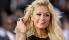Paris Hilton soll wegen falschen Haarteils Millionen zahlen
Vorspann: 	
Text: 	

Los Angeles (apn) Party-Girl Paris Hilton soll 35 Millionen Dollar (27 Millionen Euro) Strafe zahlen, weil sie das falsche Haarteil getragen haben soll. Die Firma Hairtech International wirft der 29-jährigen Hotelerbin vor, 2008 statt wie vereinbart eine Haarerweiterung aus ihrem Sortiment das Produkt eines Konkurrenten getragen zu haben. Das sei ein klarer Vertragsbruch und deswegen klage man auf den hohen Schadensatz - dem Vernehmen nach das Zehnfache der Summe, die Hilton als Werbeikone gezahlt worden ist. Zudem wirft Hairtech Hilton vor, den Start einer Werbekampagne für eine neue Produktreihe 2007 wegen ihrer 23-tägigen Haft versäumt zu haben. Allein die Abwesenheit Hiltons auf der Party schlage mit 6,6 Millionen Dollar zu Buche. Hilton musste damals ins Gefängnis, weil sie zweimal ohne Führerschein am Steuer erwischt worden war. Ob die Klage von einem Richter oder einer Jury angenommen wird, ist noch nicht entschieden. Hiltons Sprecherin Dawn Miller war am Mittwoch nicht erreichbar. Foto: dpa
