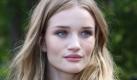 In diesem Jahr wurde Rosie Huntington-Whiteley von den Lesern der Zeitschriften Maxim und FHM zur «Sexiest Woman in the World 2011» gewählt. Ihre Hammerfigur und ihr sinnlicher Mund verdrehen den Männern weltweit den Kopf. In ihrer Schulzeit hat die Transformers 3-Schauspielerin ihren Mund gehasst. Von ihren Mitschüler wurde sie wegen dessen Größe aufgezogen und «Tittenlippe» oder «Fischmaul» genannt.  Foto: dapd