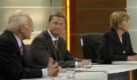 Die so genannte Elefantenrunde nach der Bundestagswahl am Sonntag (18.09.2005) im ZDF-Hauptstadtstudio in Berlin: (l-r) Edmund Stoiber (Ministerpräsident von Bayern/CSU), Guido Westerwelle (Parteivorsitzender/FDP), Unions-Kanzlerkandidatin Angela Merkel (CDU), die Chefredakteure von ZDF und ARD, Nikolaus Brender, Hartmann von der Tann, Bundeskanzler Gerhard Schröder (SPD), Außenminister Joschka Fischer (Bündnis 90/Die Grünen) und Lothar Bisky (Parteivorsitzender/Die Linke.PDS). Foto: ZDF/Jürgen Detmers dpa/lbn (ACHTUNG: Veröffentlichung nur im Zusammenhang mit der betreffenden Sendung und bei Nennung ZDF/Fotografenname) +++(c) dpa - Bildfunk+++ Foto: dpa/ZDF/Jürgen Detmers