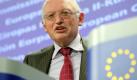 Vice-President of the European Commission and EU commissioner in charge of enterprise and industry, German Guenter Verheugen gives a news conference on an action programme for reducing administrative burdens in the EU, in Brussels, Belgium at the EU headquarters in Brussels, 22 October 2009. Better regulation is a core component of Europe?s response to the economic and financial crisis. The review shows that citizens and companies, in particular small and medium sized enterprises (SMEs), already benefit from simplified measures and administrative costs savings. EPA/OLIVIER HOSLET +++(c) dpa - Bildfunk+++  Foto: dpa