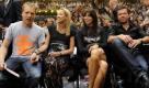 ARCHIV: Boxen, Weltmeisterschaft, IBF, Mittelgewicht, Arthur Abraham (Armenien) vs Mahir Oral, Max-Schmeling-Halle, Berlin: Moderator Oliver Pocher (v.l.), dessen Freundin Sandy Meyer-Woelden und die Eheleute Liliana Matthaeus und Lothar Matthaeus sitzen im Publikum (Foto vom 27.06.09). Das erste Promi-Ja-Wort des Jahres - Neujahr in Las Vegas - geht auf das Konto von Ex-Fussballprofi Lothar Matthaeus (48) und seiner 26 Jahre juengeren Freundin Liliana. Alle sollen sehen, dass wir zusammengehoeren, sagte Matthaeus, fuer den es die vierte Ehe ist. Ein Baby erwartet derzeit jene Dame, die vor gut einem Jahr ebenfalls noch Boris Beckers Frau werden wollte: Sandy Meyer-Woelden, die Ex-Verlobte des Ex-Tennisprofis. Einen Tag vor Beckers Hochzeit in St. Moritz bestaetigten die Schmuckdesignerin und Entertainer Oliver Pocher nach wochenlangen Spekulationen, dass sie ein Paar sind. Sie haetten mehr gemeinsam, als viele glauben, hob Meyer-Woelden hervor. Ende August folgte die ueberraschende Bekanntmachung, dass sie Eltern werden. (zu ddp-Text)  Foto: Axel Schmidt/ddp Foto: ddp