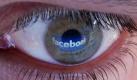 Nun ist es offiziell: Facebook geht an die Börse. Der Börsenprospekt liegt nun vor und gibt Investoren einen ersten Einblick ins Unternehmen. Foto: Jochen Lübke Foto: dpa