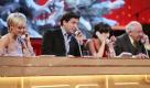 Nicht nur Francis Fulton-Smith, Stephanie Stumph und Dieter Hallervorden saßen am Spendentelefon. Sie wechselten sich in der 150 Minuten langen Show mit anderen Stars ab. Dieter Hallervorden spendete spontan 1000 Euro. Foto: MDR/Andreas Lander