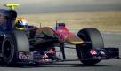 Die Scuderia Toro Rosso will die Enttäuschung aus der letzten Saison ausmerzen, als man blamabler Letzter in der Konstrukteurswertung wurde. Dem neuen Reglement entsprechend wurde erstmals der neue Wagen STR5 in Eigenregie gefertigt und nicht als Konstruktion von Red Bull gekauft. Der Technische Direktor Giorgio Ascanelli geht hoffnungsvoll in die Saison: Jeder kann irgendetwas besonders gut, aber es braucht Zeit herauszufinden, was das genau ist. Foto: dpa
